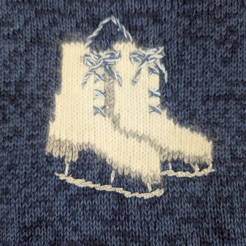 North Crest Sweater Vest Size 1X (14W/16W) Ice Skates, Trees, Snowflakes - Picture 10 of 14